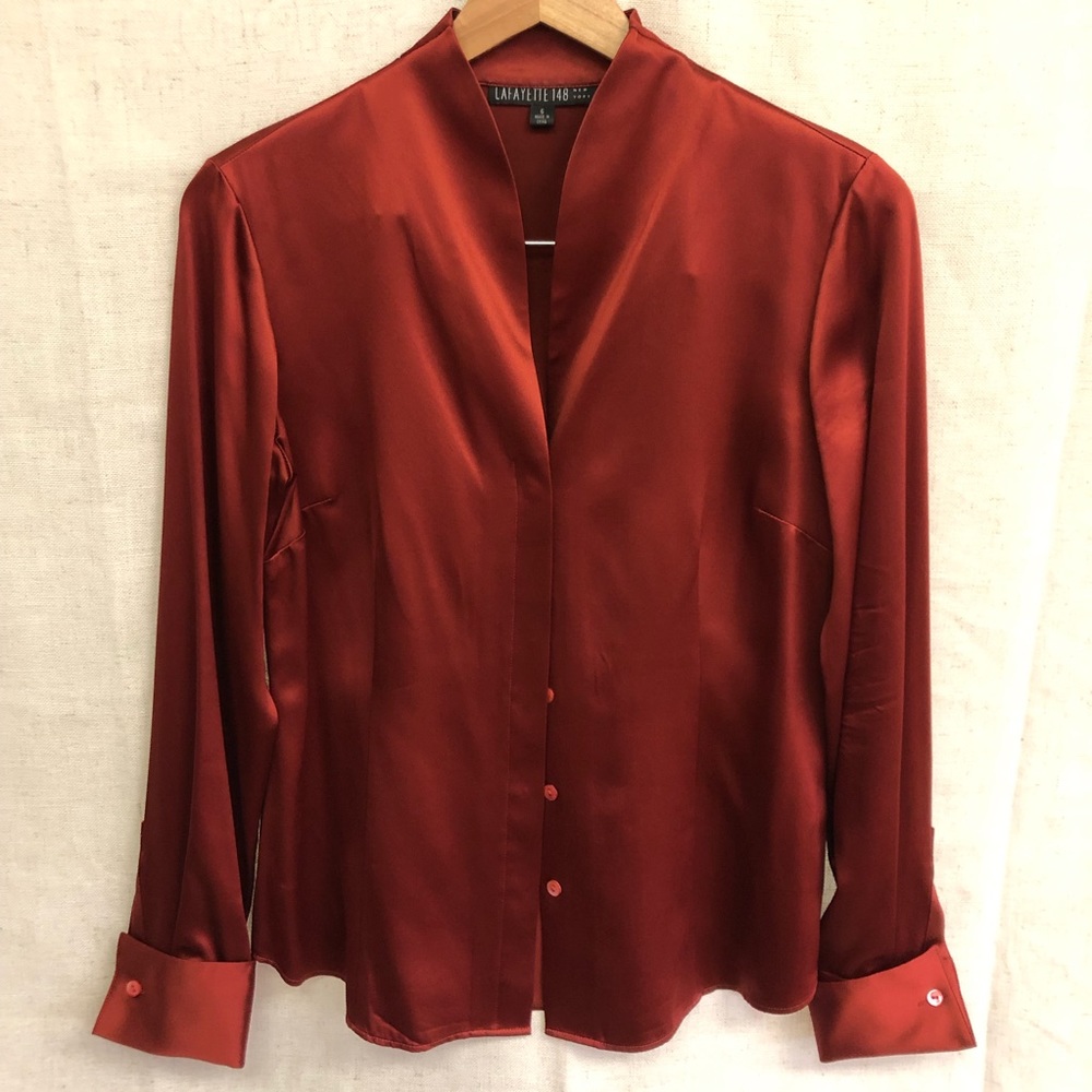 Ladies Lafayette 148 silk blouse